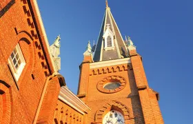 Self-Guided Scavenger Hunt: Annapolis Red Bricks & Blue Views