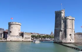 La Rochelle: Private Walking Tour