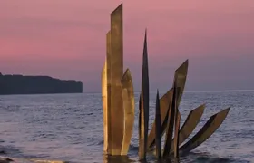 Normandy American & British DDay Beaches Halfday Tour from Bayeux