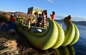 3h Boat Tour to Uros Island from Puno