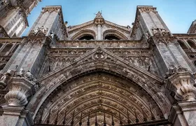 Essence of Toledo: Private Tour with a Local Archaeologist