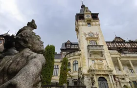Bucharest to Dracula Castle, Peles Castle and Brasov Guided Tour