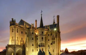 Palacio de Gaudí: General Admission