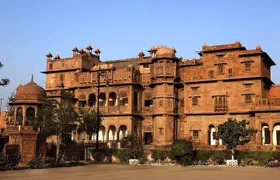 Bikaner Full Day Sightseeing with Junagarh Fort & Temples and Lunch