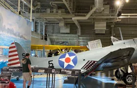 Pearl Harbor Aviation Museum Ticket + 1 Hour Guided Hangar Tour Child
