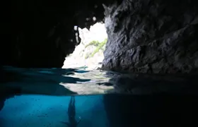From Salerno: Small Group Amalfi Coast boat tour with stops in Positano & Amalfi