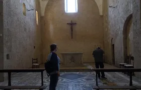 Small Group E-bike Experience from Orvieto to Civita with Lunch