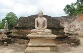 Ancient Polonnaruwa and Minneriya Park Safari Tour from the East Coast