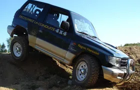 4x4 crossing in a Private Estate in Pays de Loire