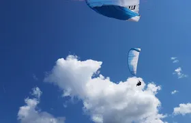 Tandem paragliding in the Stubai Valley near Innsbruck