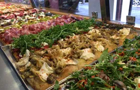 Rome Food Tour: Unlimited Tastings with Fine Wine & Barolo