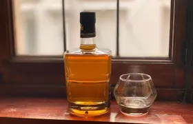 Brussels Chocolate Beer Waffle and Belgian Whiskey All-in-One (Small Group) Tour