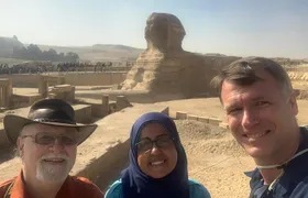 Cairo 8 Hour Private Tour of Pyramids, Egyptian Museum and Bazaar