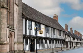 Shakespeare's Schoolroom & Guildhall Entry Ticket and Tour