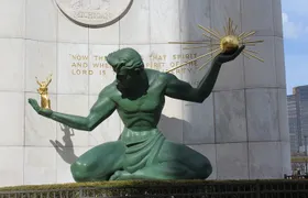 Self Guided "Detroit's Spirit and History" Solo Walking Tour