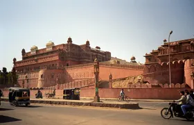 Bikaner Heritage Walking Tour with Private Transfer