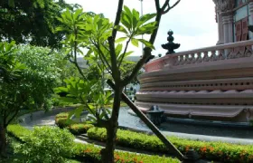 Erawan Museum: Entry Ticket