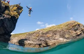Cornwall: Coasteering & Cliff Jumping Adventure
