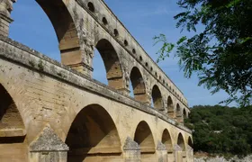 Provence in One Day Small Group Day Trip from Avignon