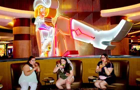 Bonkers Bites & Brews Fremont Guided Tour with Photos